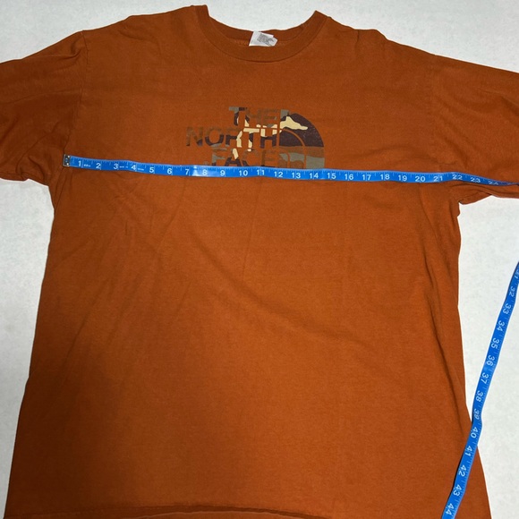 Orange and camo North face Tshirt size XL - Picture 4 of 6